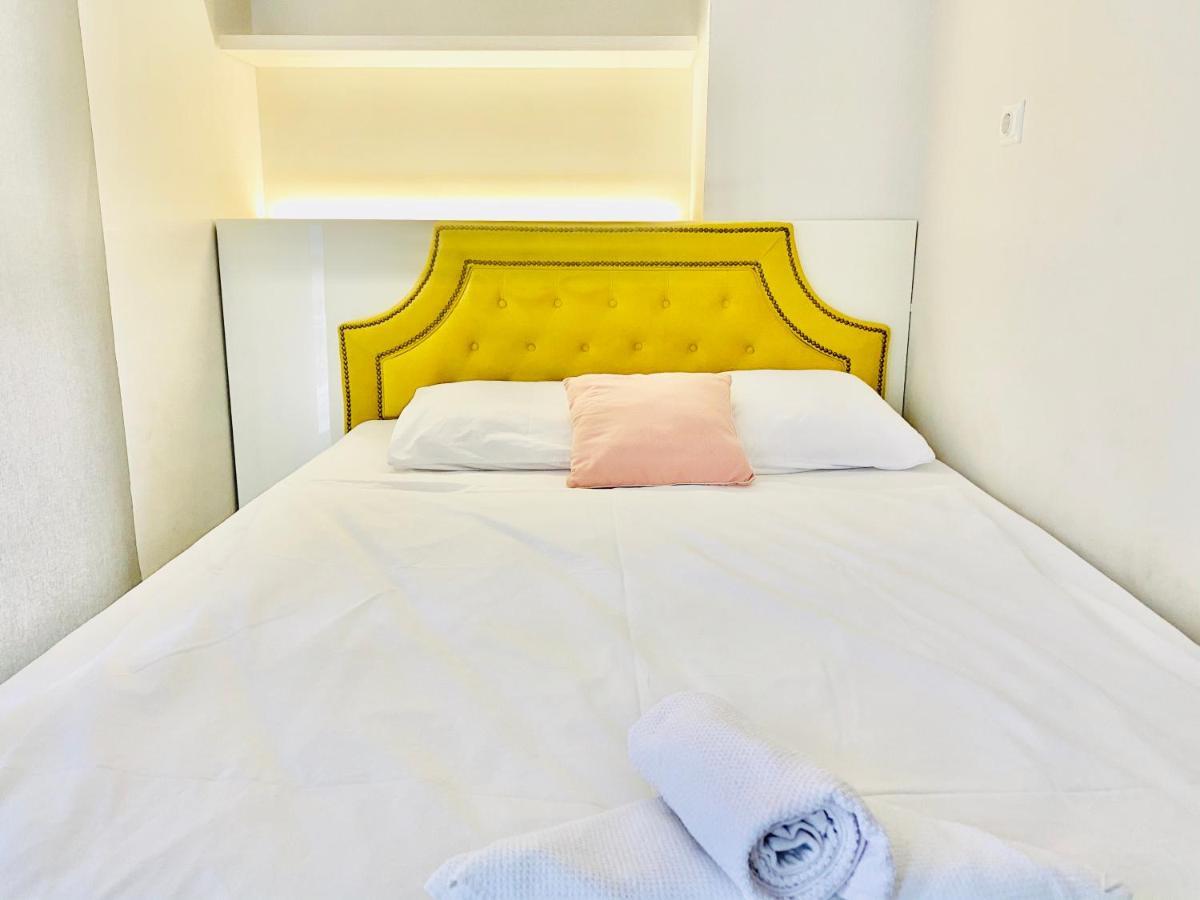 Turquoise And Magenta Apartment Sofia Luaran gambar